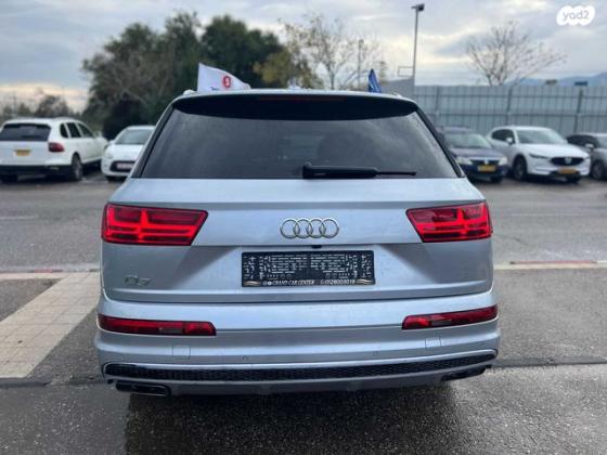 אאודי Q7 4X4 Sport Luxury אוט' דיזל 7 מק' 3.0 (272 כ''ס) דיזל 2017 למכירה בחיפה