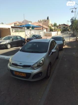 קיה ריו EX הצ'בק אוט' 1.4 (109 כ''ס) בנזין 2012 למכירה ברחובות