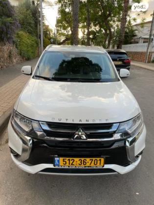 מיצובישי אאוטלנדר PHEV 4X4 Supreme הייבריד אוט' 5 מק' 2.0 (121 כ"ס) היברידי חשמל / בנזין 2018 למכירה בכפר סבא