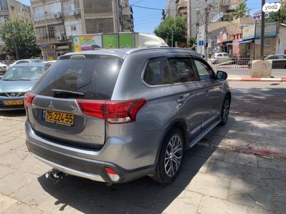 מיצובישי אאוטלנדר Premium אוט' 7 מק' 2.0 (150 כ''ס) בנזין 2017 למכירה בפתח תקווה