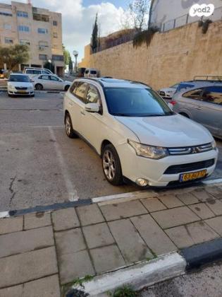 מיצובישי אאוטלנדר Instyle SR אוט' 7 מק' 2.0 (150 כ''ס) בנזין 2013 למכירה בירושלים