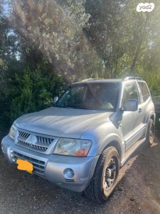 מיצובישי פג'רו קצר 4X4 Dakar אוט' דיזל 5 מק' 3.2 (160 כ''ס) דיזל 2006 למכירה בתל אביב יפו