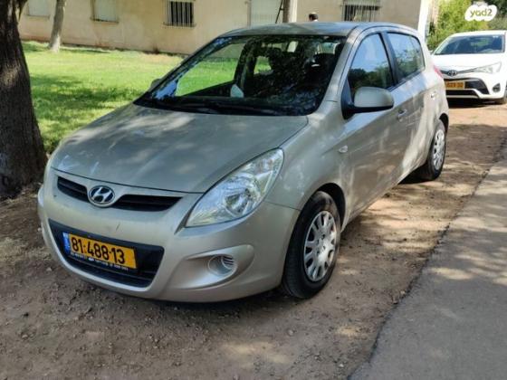 יונדאי i20 Instyle אוט' 1.4 (100 כ''ס) בנזין 2012 למכירה במגדל עוז