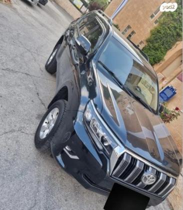 טויוטה לנד קרוזר ארוך 4X4 Luxury אוט' דיזל 7 מק' 3.0 (173 כ''ס) דיזל 2010 למכירה בירושלים