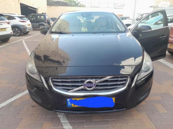 וולוו S60 T5 Active אוט' 2.0 (245 כ''ס) בנזין 2013 למכירה בצור יצחק