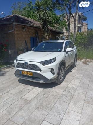 טויוטה RAV4 הייבריד E-xperience הייבריד 5 דל' אוט' 2.5 (178 כ''ס) בנזין 2022 למכירה בירושלים