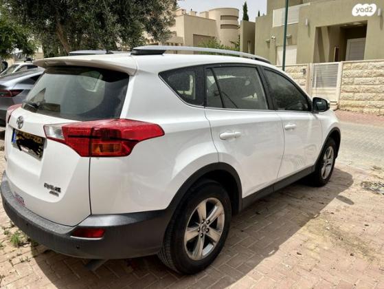 טויוטה RAV4 ארוך 4X4 GLI MC אוט' 2.0 (152 כ"ס) בנזין 2015 למכירה בגבעתיים