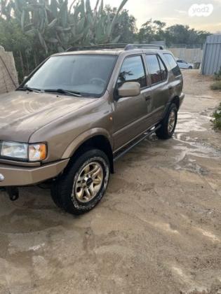 איסוזו רודאו 4X4 LS אוט' 3.2 (205 כ''ס) בנזין 2002 למכירה בלקיה