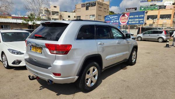 ג'יפ / Jeep גרנד צ'ירוקי 4X4 Laredo אוט' 3.6 (282 כ''ס) בנזין 2012 למכירה במעיליא