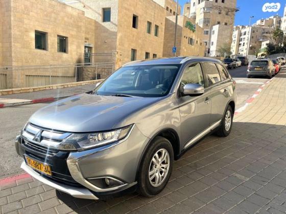 מיצובישי אאוטלנדר Premium אוט' 7 מק' 2.0 (150 כ''ס) בנזין 2015 למכירה בירושלים