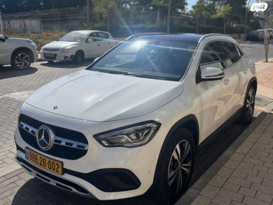 מרצדס GLA GLA250E Exc Plus E הייבריד אוט' 1.3 (160 כ''ס) היברידי חשמל / בנזין 2023 למכירה בראשון לציון