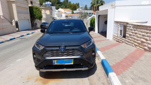 טויוטה RAV4 הייבריד E-motion הייבריד אוט' 2.5 (178 כ''ס) בנזין 2022 למכירה בנשר