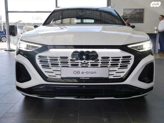 אאודי E-tron 4X4 Advanced Luxury אוט' חשמלי (408 כ''ס) חשמלי 2023 למכירה בהרצליה