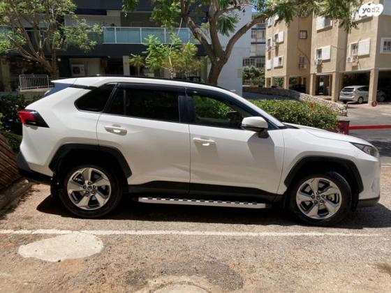 טויוטה RAV4 ארוך Extreme אוט' 2.0 (175 כ''ס) בנזין 2019 למכירה בגבעת שמואל