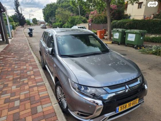 מיצובישי אאוטלנדר PHEV 4X4 Luxury הייבריד אוט' 5 מק' 2.4 (135 כ''ס) היברידי חשמל / בנזין 2021 למכירה בנופים