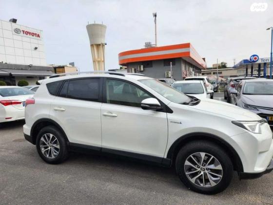 טויוטה RAV4 הייבריד Premium הייבריד אוט' 2.5 (155 כ''ס) בנזין 2016 למכירה בראשון לציון