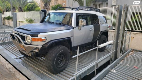 טויוטה FJ קרוזר 4X4 אוט' 4.0 (260 כ''ס) בנזין 2007 למכירה באשדוד