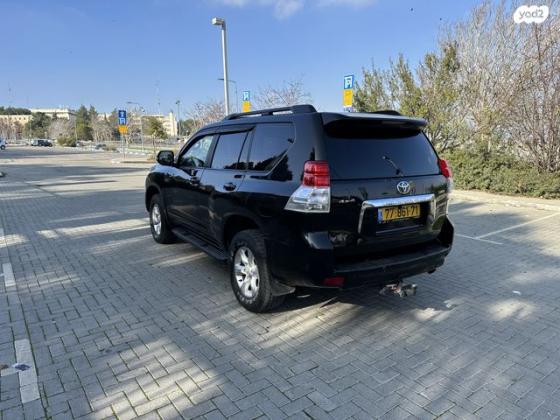 טויוטה לנד קרוזר ארוך 4X4 Luxury אוט' דיזל 7 מק' 3.0 (173 כ''ס) דיזל 2010 למכירה בירושלים