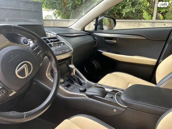 לקסוס NX NX300H Luxury הייבריד אוט' 2.5 (155 כ''ס) בנזין 2017 למכירה בתל אביב יפו