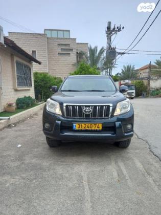 טויוטה לנד קרוזר ארוך 4X4 Luxury אוט' דיזל 7 מק' 3.0 (173 כ''ס) דיזל 2011 למכירה בבאקה אל ע'רביה