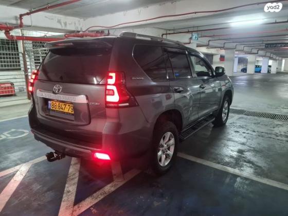 טויוטה לנד קרוזר ארוך 4X4 Luxury 60th אוט' דיזל 7 מק' 3.0 (190 כ''ס) דיזל 2013 למכירה בבאקה אל ע'רביה