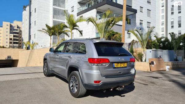 ג'יפ / Jeep גרנד צ'ירוקי 4X4 Laredo אוט' 5 מק' 3.6 (286 כ''ס) בנזין 2019 למכירה בחולון