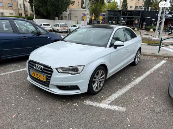 אאודי A3 Luxury סדאן אוט' 1.4 (125 כ''ס) בנזין 2014 למכירה בראשון לציון