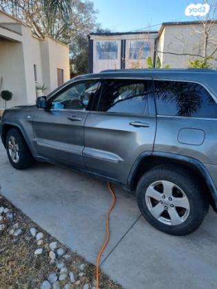 ג'יפ / Jeep גרנד צ'ירוקי 4X4 Laredo אוט' דיזל 3.0 (241 כ''ס) דיזל 2012 למכירה באבן מנחם