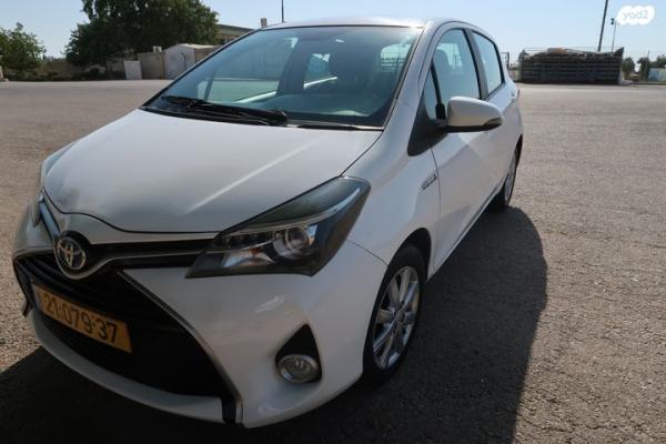 טויוטה יאריס הייבריד Hybrid אוט' 1.5 (74 כ''ס) בנזין 2016 למכירה ברחובות