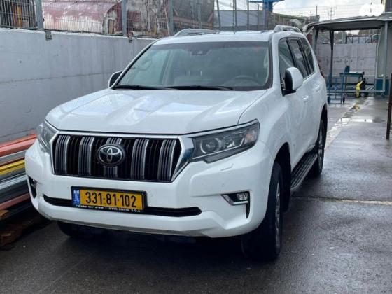 טויוטה לנד קרוזר ארוך 4X4 Luxury אוט' דיזל 7 מק' 2.8 (177 כ"ס) דיזל 2021 למכירה בפארק תעשיות עמק חפר