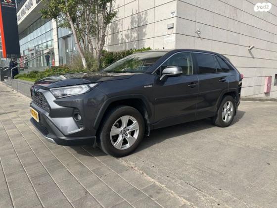 טויוטה RAV4 הייבריד E-xperience הייבריד 5 דל' אוט' 2.5 (178 כ''ס) בנזין 2021 למכירה בפתח תקווה