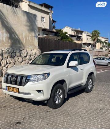 טויוטה לנד קרוזר קצר 4X4 Luxury אוט' דיזל 2.8 (177 כ"ס) דיזל 2019 למכירה במגדל העמק