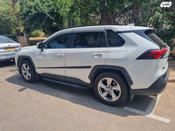 טויוטה RAV4 הייבריד 4X4 E-xclusive הייבריד אוט' 2.5 (178 כ''ס) בנזין 2021 למכירה בחיפה