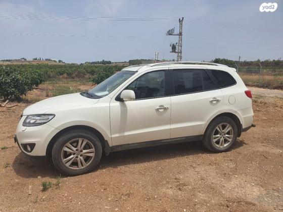 יונדאי סנטה פה 4X4 Luxury אוט' דיזל 7 מק' 2.2 (197 כ''ס) דיזל 2011 למכירה ברמת גן