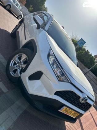 טויוטה RAV4 הייבריד E-volve הייבריד אוט' 2.5 (178 כ''ס) בנזין 2022 למכירה בכפר יונה