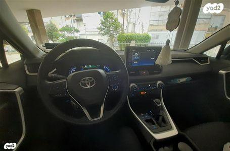 טויוטה RAV4 הייבריד E-xperience הייבריד 5 דל' אוט' 2.5 (178 כ''ס) בנזין 2022 למכירה בבני ברק