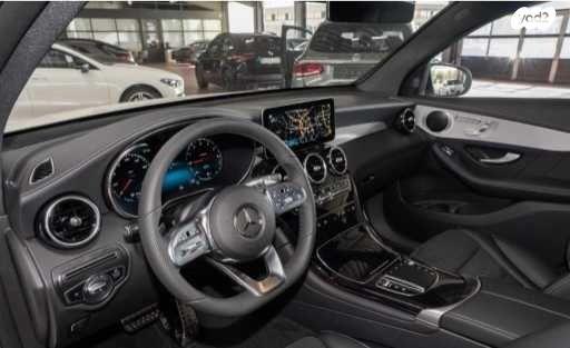 מרצדס GLC-Class קופה 4X4 GLC300D AMG קופה הייבריד אוט' 2.0 (194 כ''ס) דיזל 2023 למכירה בחיפה