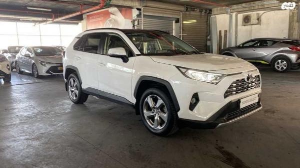 טויוטה RAV4 ארוך Extreme אוט' 2.0 (175 כ''ס) בנזין 2020 למכירה בבני ברק