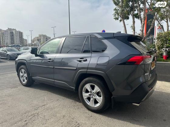 טויוטה RAV4 הייבריד E-xperience הייבריד 5 דל' אוט' 2.5 (178 כ''ס) בנזין 2021 למכירה בפתח תקווה