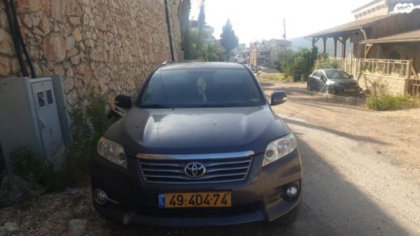 טויוטה RAV4 ארוך 4X4 Premium אוט' 2.0 (158 כ''ס) בנזין 2011 למכירה בנחף