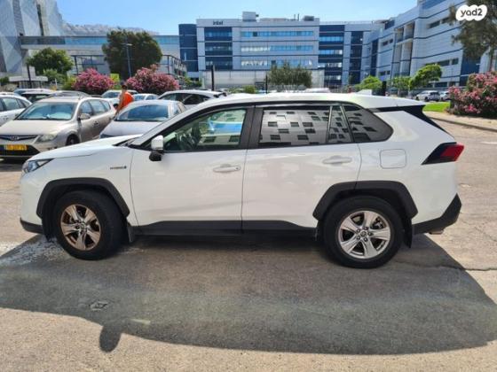 טויוטה RAV4 הייבריד E-xperience הייבריד 5 דל' אוט' 2.5 (178 כ''ס) בנזין 2021 למכירה בחיפה