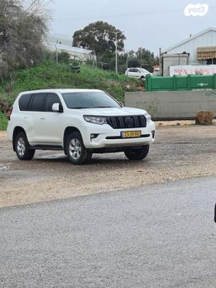 טויוטה לנד קרוזר ארוך 4X4 Luxury אוט' דיזל 7 מק' 2.8 (177 כ"ס) דיזל 2020 למכירה בפוריידיס