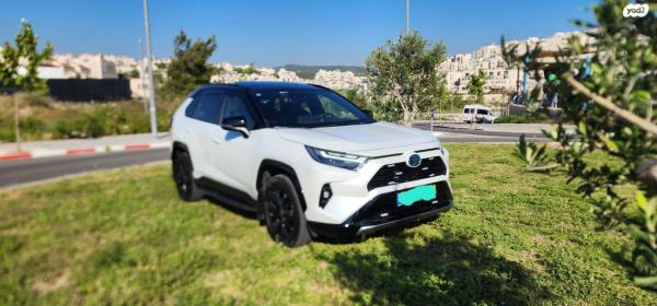 טויוטה RAV4 הייבריד E-motion Sky הייבריד אוט' 2.5 (178 כ''ס) בנזין 2023 למכירה בישעי