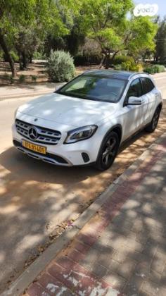 מרצדס GLA GLA200 Urban FL אוט' 1.6 (156 כ"ס) [2017 ואילך] בנזין 2020 למכירה בגני הדר