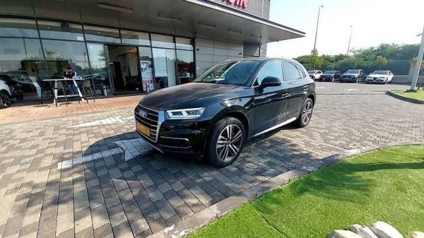 אאודי Q5 4X4 Design Limited אוט' 2.0 (245 כ''ס) בנזין 2020 למכירה בראשון לציון