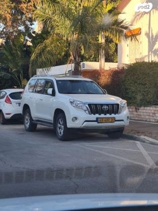 טויוטה לנד קרוזר ארוך 4X4 Luxury אוט' דיזל 7 מק' 3.0 (190 כ''ס) דיזל 2014 למכירה בקרית ביאליק