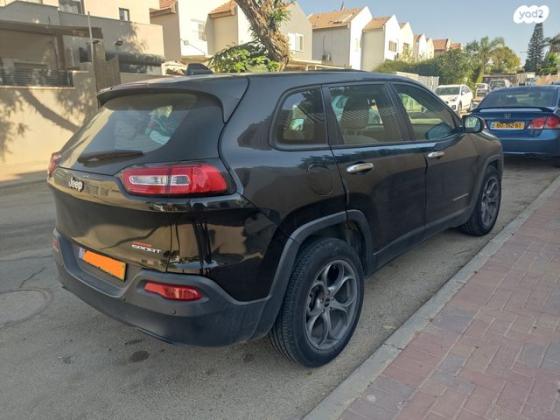 ג'יפ / Jeep צ'ירוקי Sport אוט' 2.4 (177 כ''ס) בנזין 2015 למכירה בבאר שבע