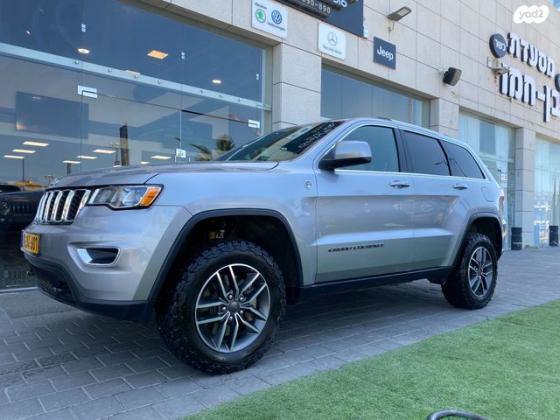 ג'יפ / Jeep גרנד צ'ירוקי 4X4 Laredo אוט' 5 מק' 3.6 (286 כ''ס) בנזין 2019 למכירה בחדרה