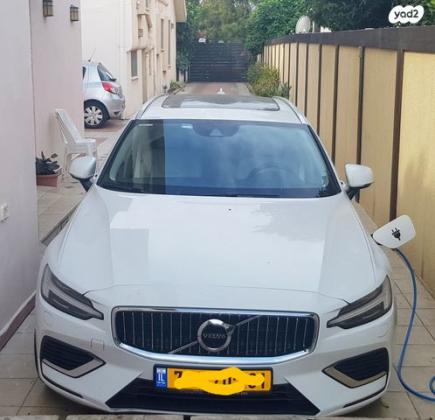 וולוו V60 T8 Inscription הייבריד אוט' 5 דל' 2.0 (390 כ''ס) היברידי חשמל / בנזין 2020 למכירה ברעננה