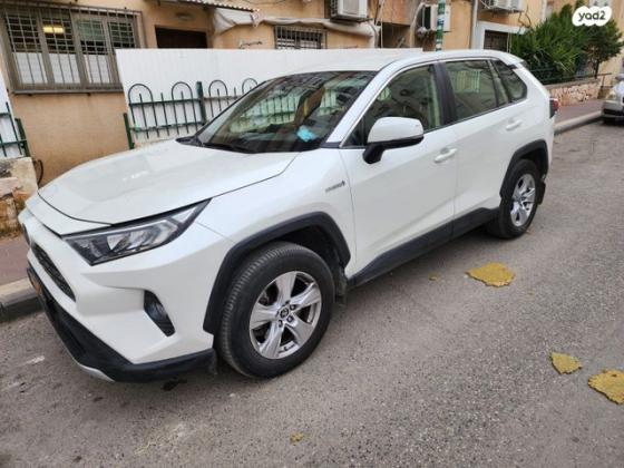 טויוטה RAV4 הייבריד E-xperience הייבריד 5 דל' אוט' 2.5 (178 כ''ס) בנזין 2019 למכירה בבני ברק